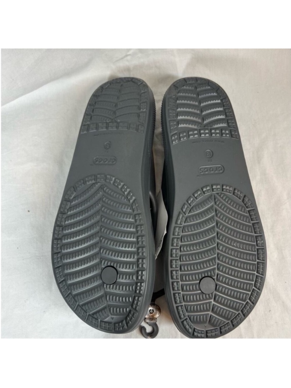 Crocs classic II flip Thong sandal cushion comfort lightweight NWT - Picture 3 of 3